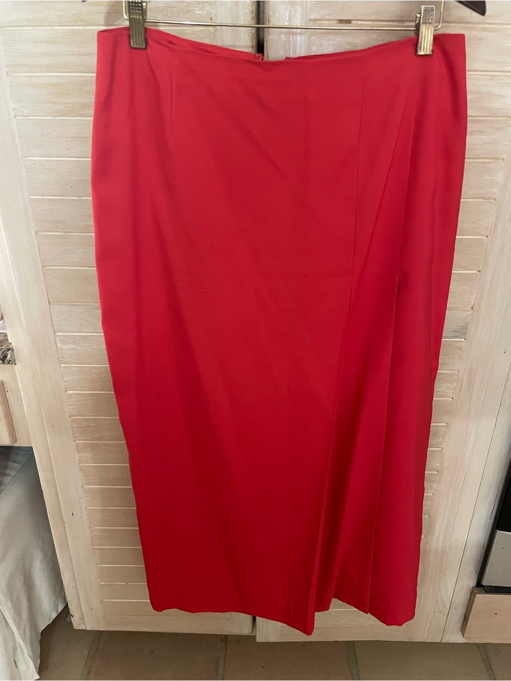 Pure silk Ellen Tracy slim line Pencil Skirt - two side pleats, size 14